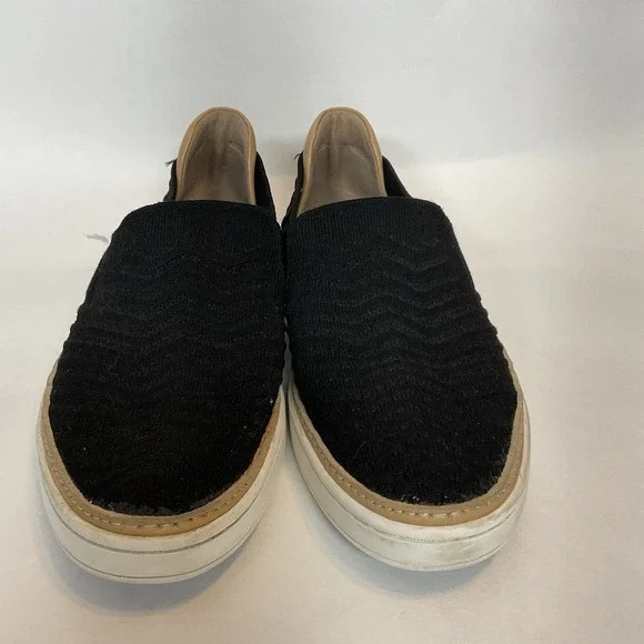 Ugg Sammy Knit Chevron Sneakers Women's Size 8.5 Black Lightweight Breathable - Picture 3 of 11